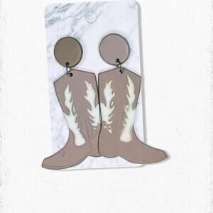 6105gc. Brown Plastic Cowboy Boot Earrings